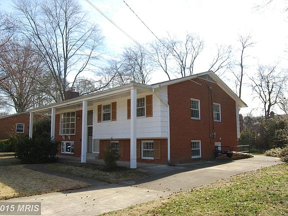 2nd image of 1133 Neal Dr