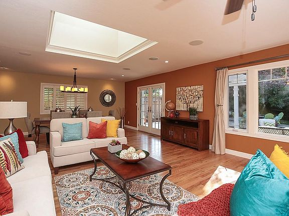 2nd image of 931 Monica Ln