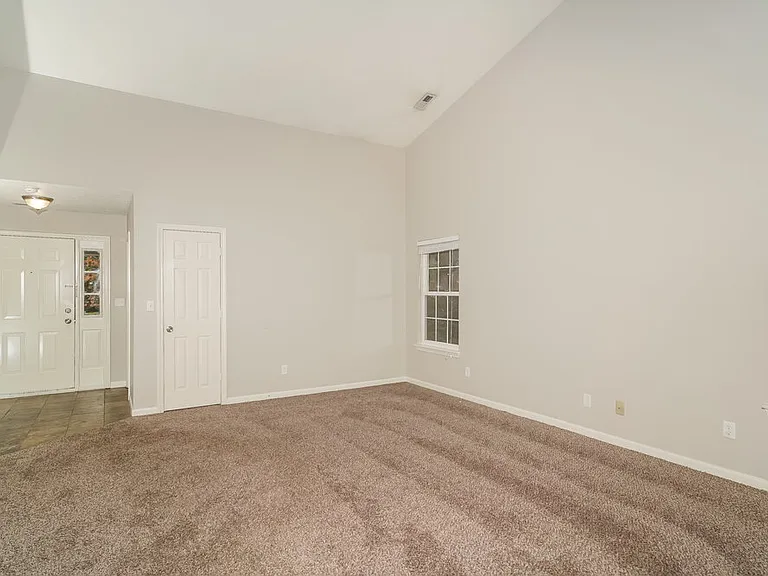 5654 Fair Ridge Pl — Photo 5
