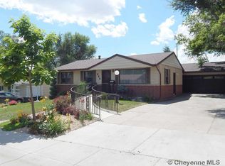 926 Hillcrest Rd, Cheyenne, WY 82001