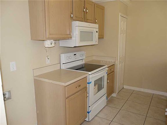 4th image of 2414 Parsons Pond Cir