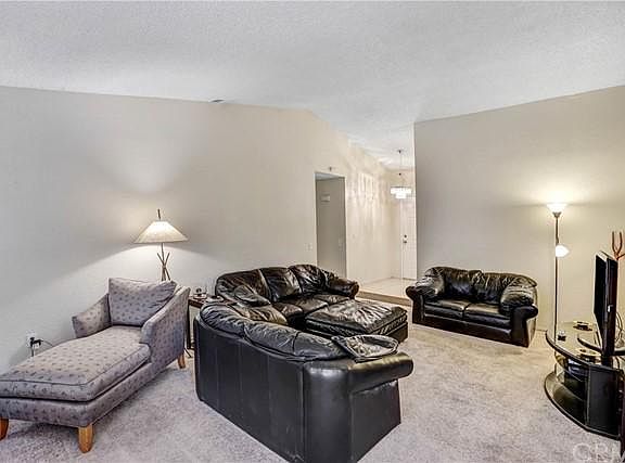 4th image of 24664 Bayberry Cir