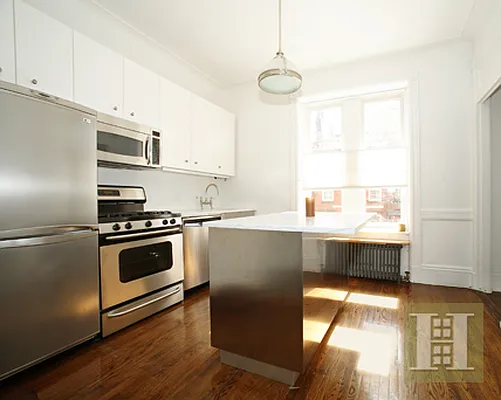 Rented by Halstead Real Estate | media 26