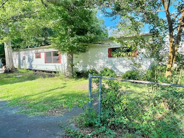 450 Bourbon St, Anacoco, LA 71403