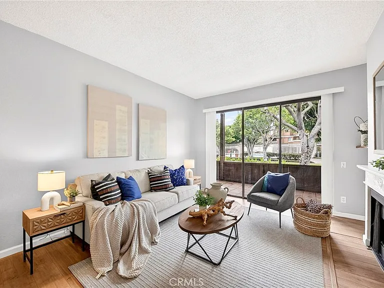 8615 Meadow Brook Ave #101 — Photo 2