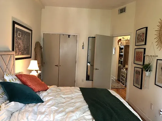 Rented by EXR | media 11