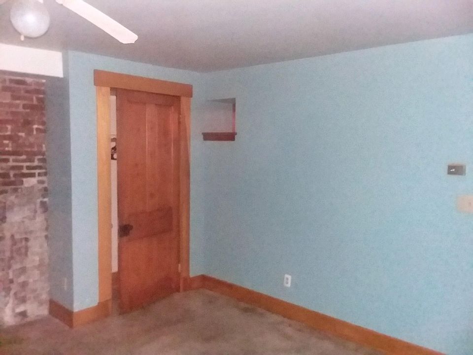 2nd image of 1632 Hughes St APT 1