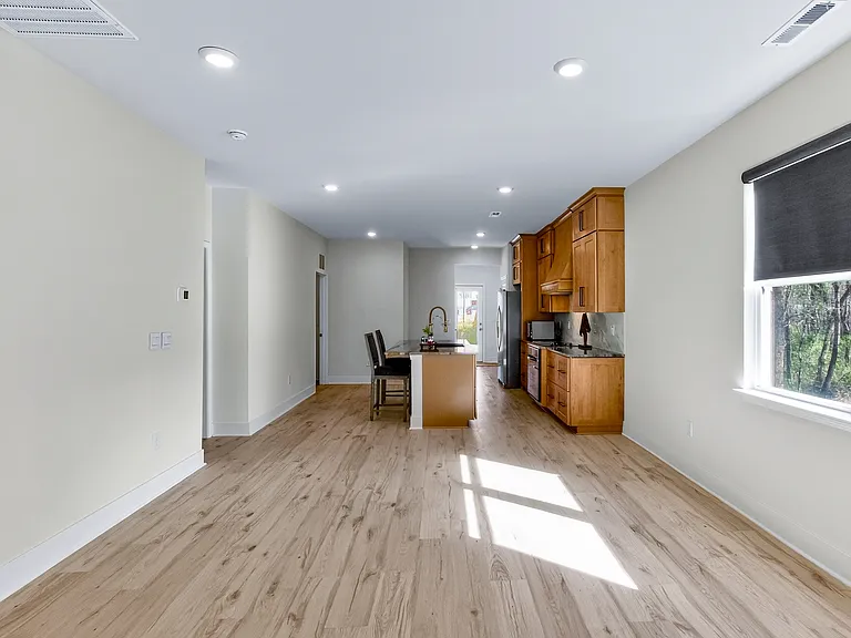 806 Dorset Stream Dr — Photo 6