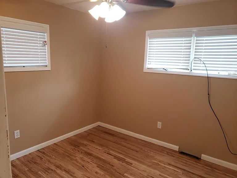 Upstairs Bedroom 2