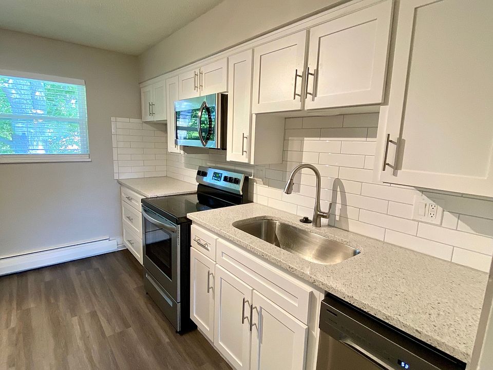 1st image of 2610 W 42nd Ave #6
