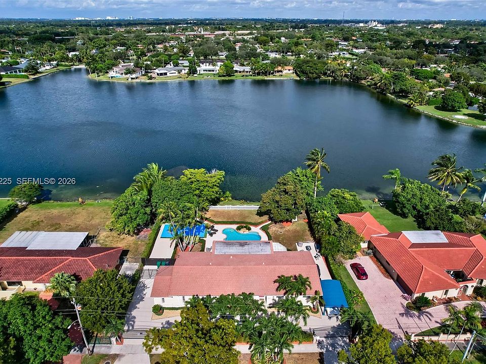 1st image of 9261 SW 88th St