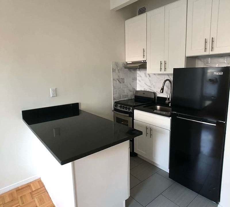 1st image of 324 E 59th St APT 4B