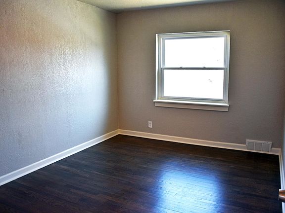 4th image of 4634 Harrison St APT 2N