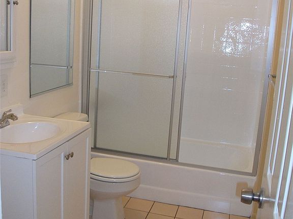 1117 Euclid #2. Rental Promo. 08-01-13 007