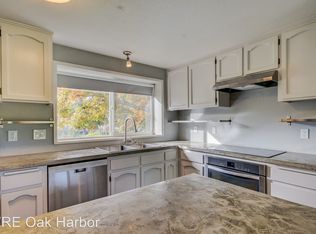 2192 Westwood Pl, Oak Harbor, WA 98277