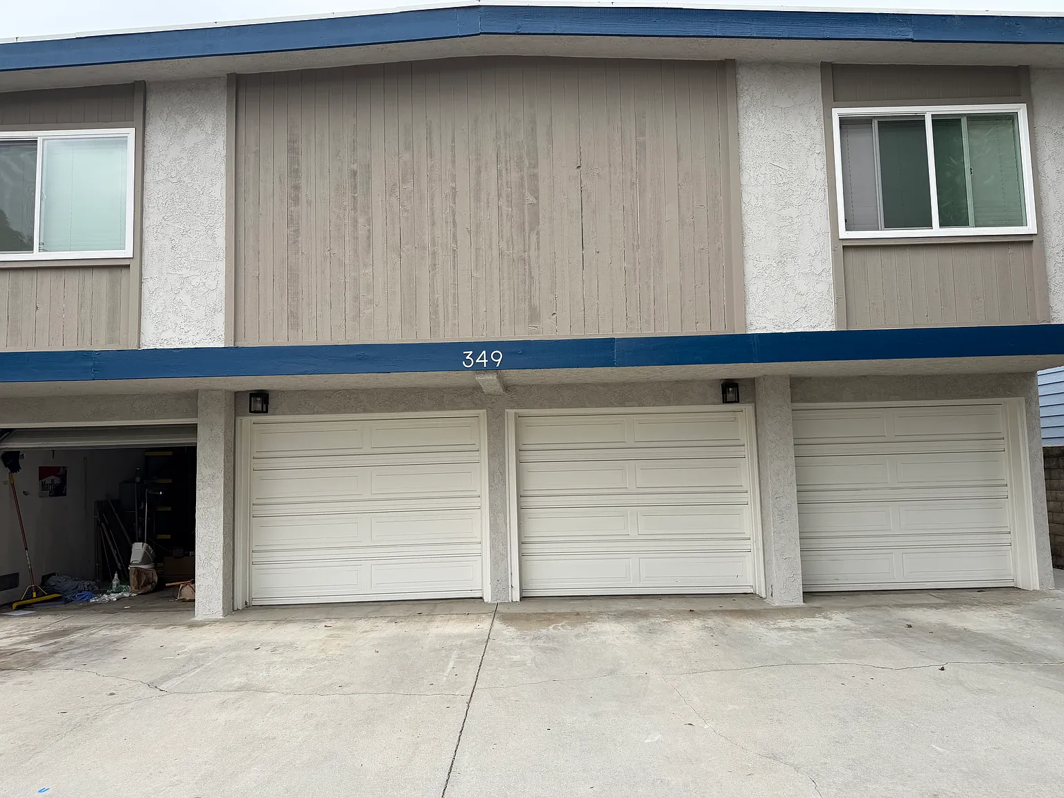 2 bed, 800 sqft, $3,300 — Photo 1