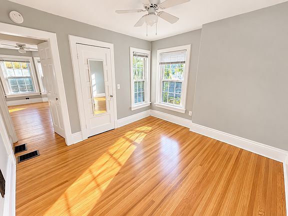 5th image of 272 Linden St APT 2