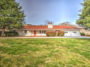 1429 Eagle Bend Dr, Clinton, TN 37716