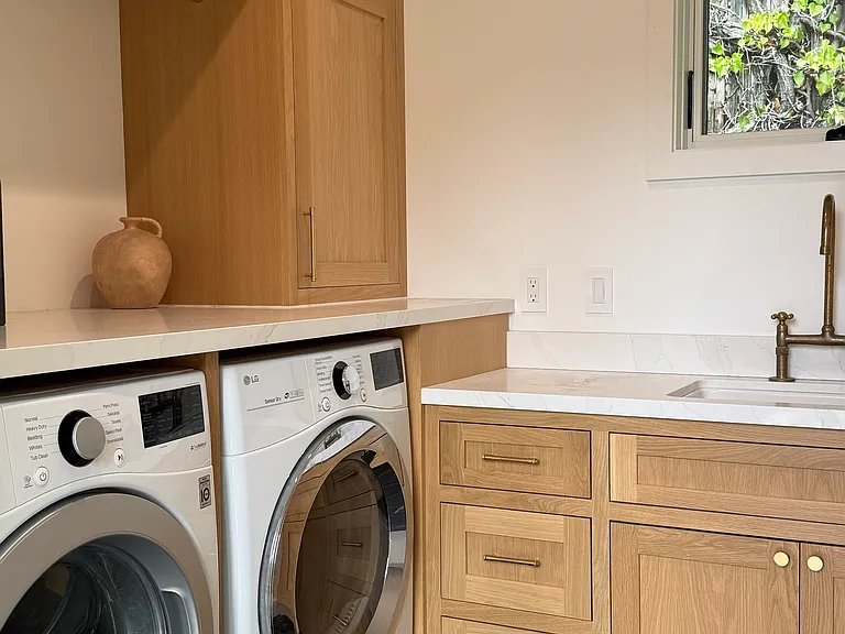 242 N Almenar Dr — Photo 8