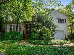 6306 Wilson Ln, Bethesda, MD 20817