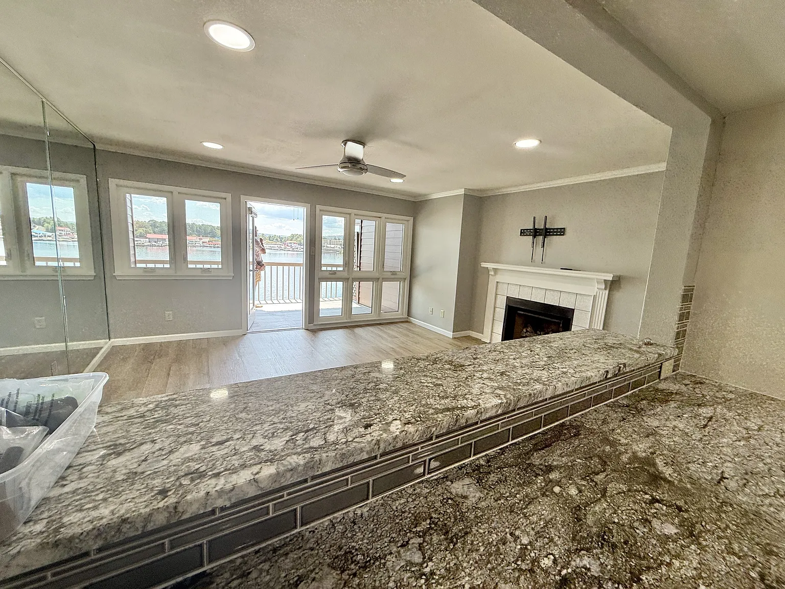 142 Lake Hamilton Drive - 302 — Photo 3