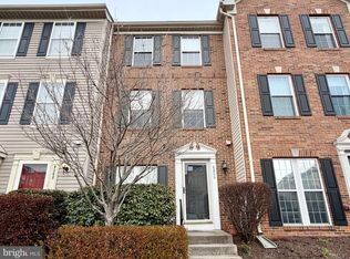 4266 Wheeled Caisson Sq, Fairfax, VA 22033