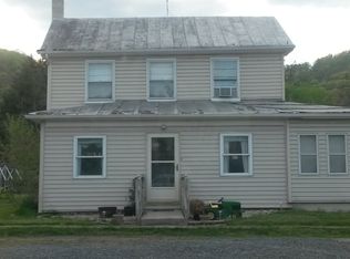 47 Main St, Maysville, WV 26833
