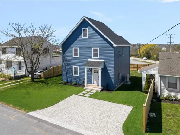 11 Gunning Ct, Middletown, RI 02842