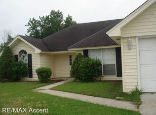 112 Blue Wing Dr, Richmond Hill, GA 31324