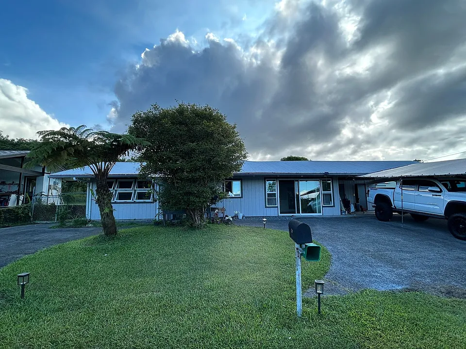 166 Makalani St