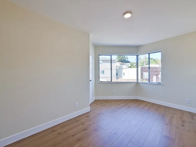 2908 Birdsall Ave #2908 — Photo 23