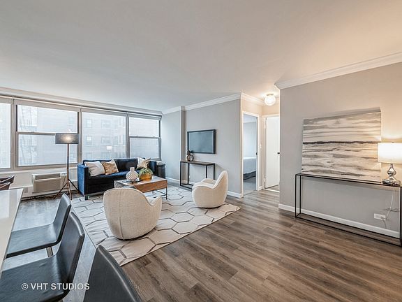 4th image of 3900 N Lake Shore Dr APT 17H