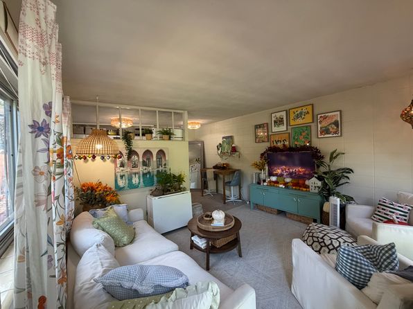1010 Delaney Ave #1010