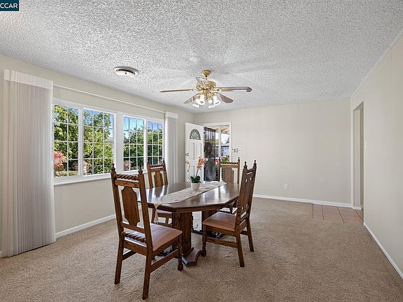 5th image of 322 Warren Way