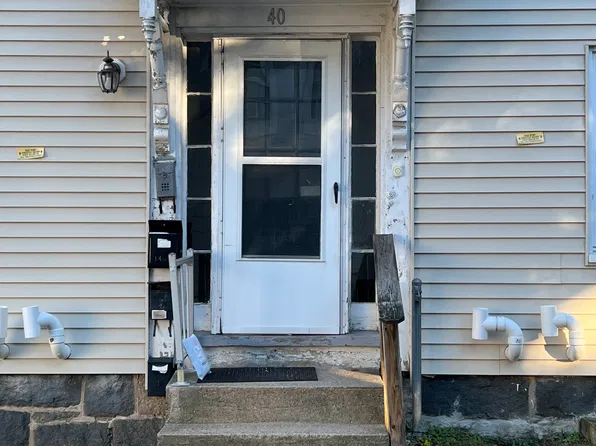 40 Pond St #3, Beverly, MA 01915
