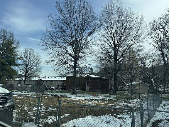 5th image of 103 Mary Ann Ln