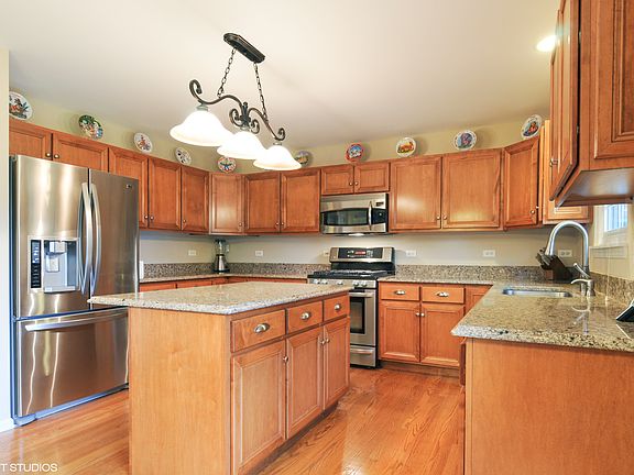 Beautiful Expanded Kitchen