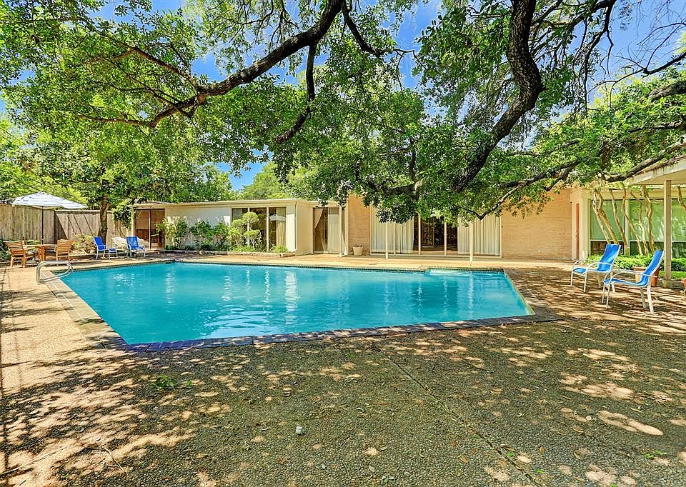 1st image of 5211 Braesheather Dr