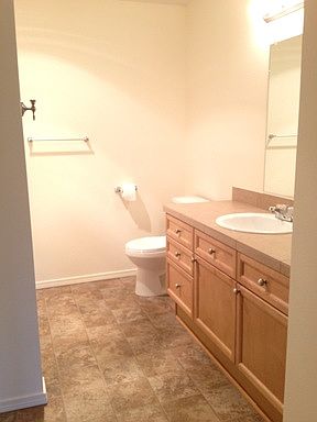 2nd image of 5264 NE 121st Ave #P125