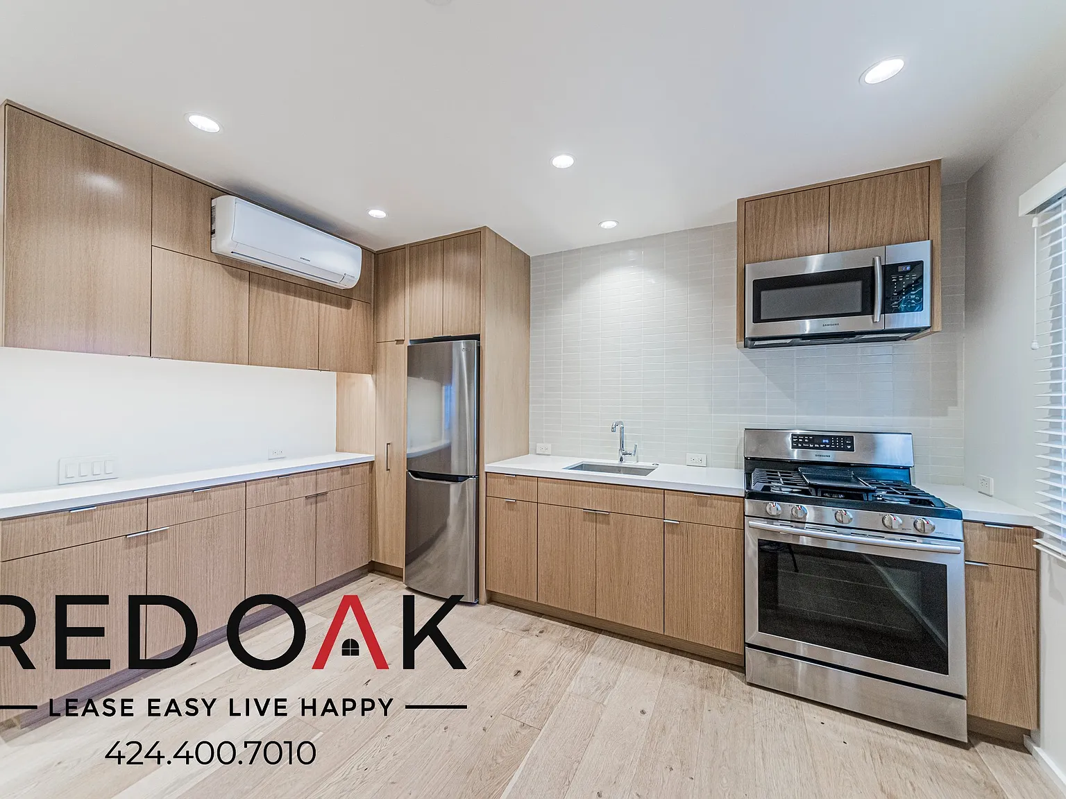 Cozy 1-Bed with In-Unit Laundry and Stainless Steel Appliances ~ In Sunset Park! — Photo 1