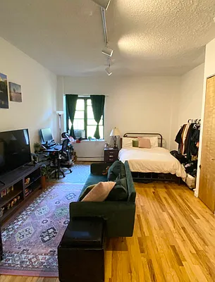 Rented by Compass | media 6