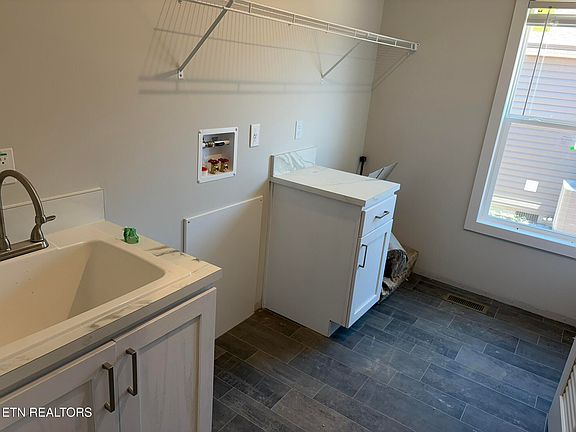 4th image of 3957 Crimson Clover Ln