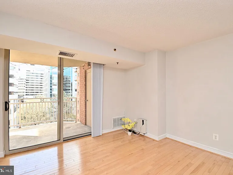 7500 Woodmont Ave #S712 — Photo 17