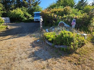 201 Clover Creek Ave NW, Ocean Shores, WA