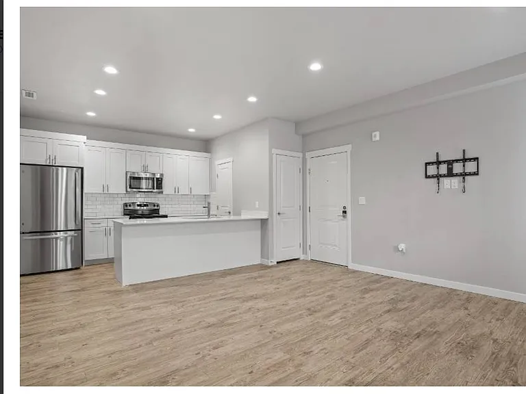 Sparrow Hill Apartments — Photo 41