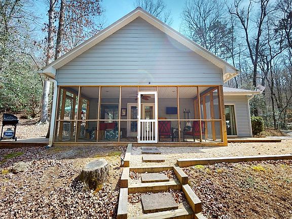 4th image of 187 Gardenia Court