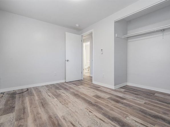 tampa-florida-82046667 picture