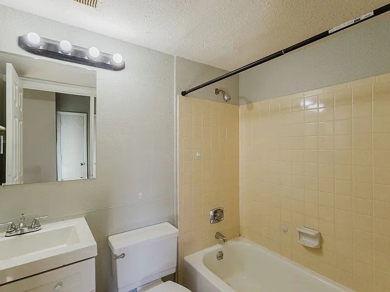 932 S Dearborn Way #18 — Photo 18