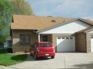 1105 Diana Ct, Effingham, IL 62401