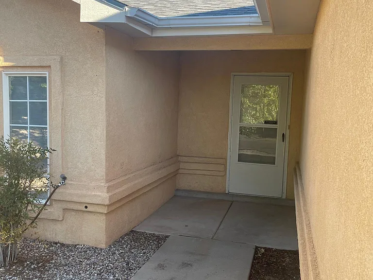 6405 Tauton Rd NW — Photo 2